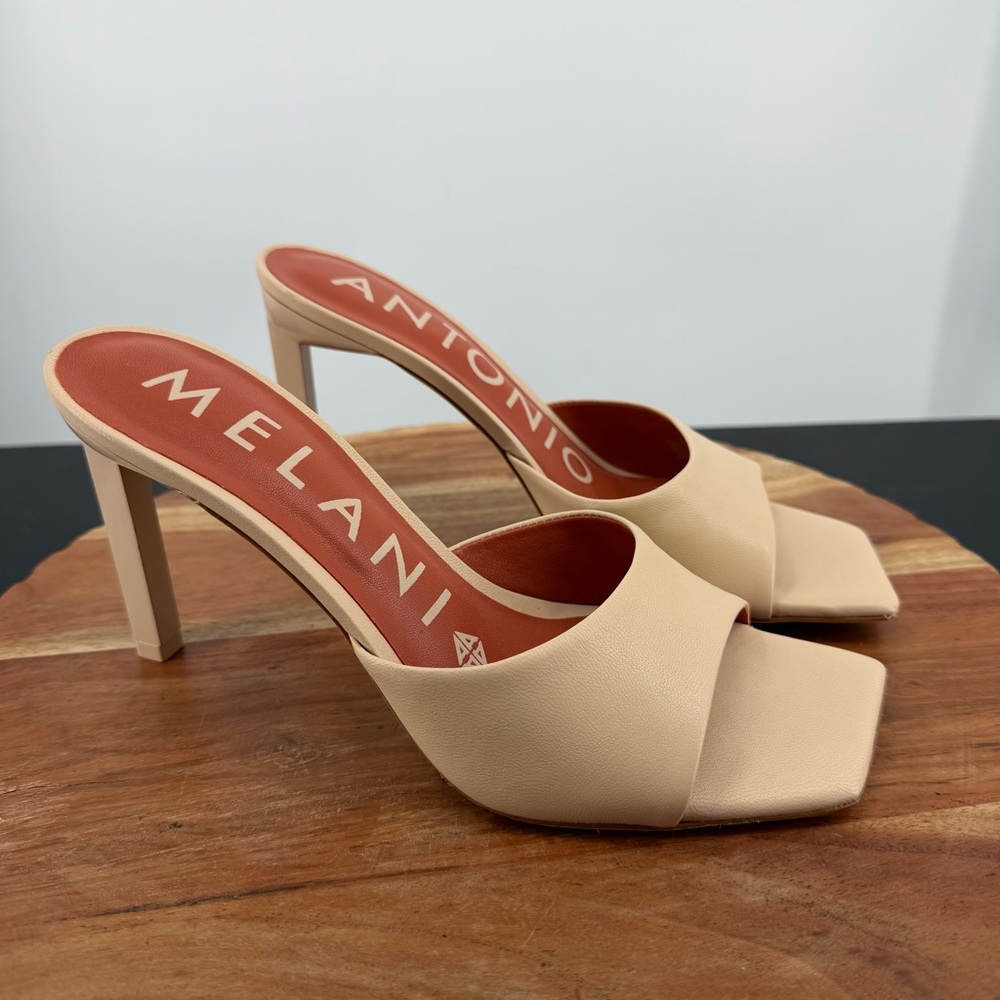 Antonio Melani, Ritaa size 7 1/2, wax tan beige square open toe heels